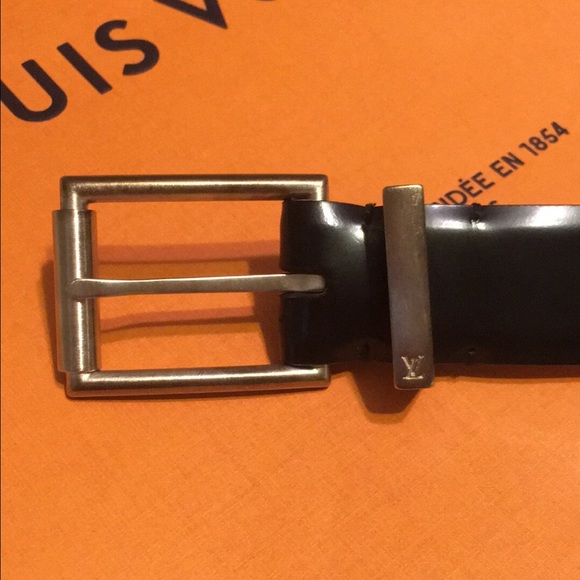 Authentic Louis Vuitton belt - Picture 2 of 3