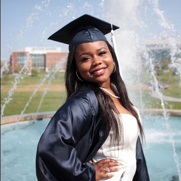 Meet your Posher, Jae