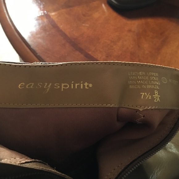 Green Boot - image 4