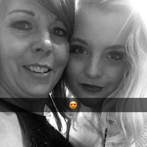 Meet your Posher, Calee