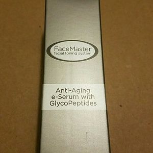 Face master anti-aging e-serum with glycopeptides