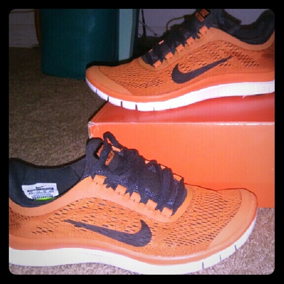 Orange Nike free 3.0 - Picture 1 of 1