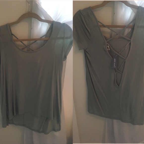 GREEN OPEN BACK TOP FROM WET SEAL