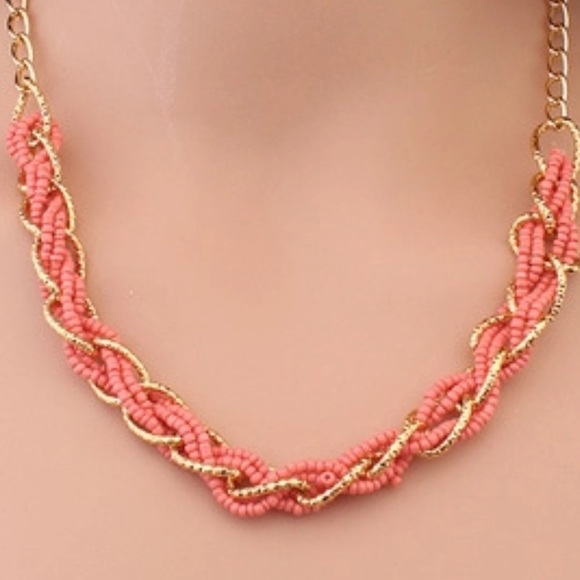 🎀NEW NECKLACE - Picture 2 of 2