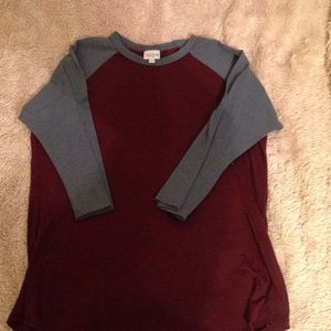 Baseball tee