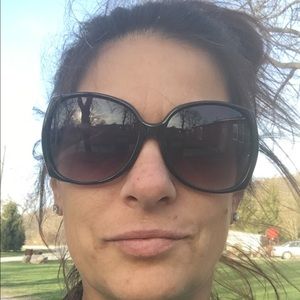 Meet your Posher, Natasha