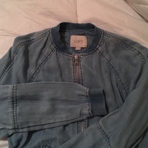 Light denim bomber jacket