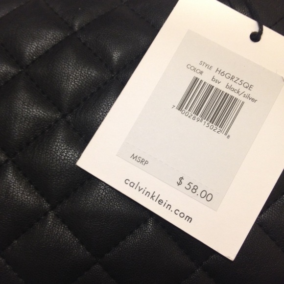 Calvin Klein time π₯2 hours sale π₯ - Picture 3 of 4