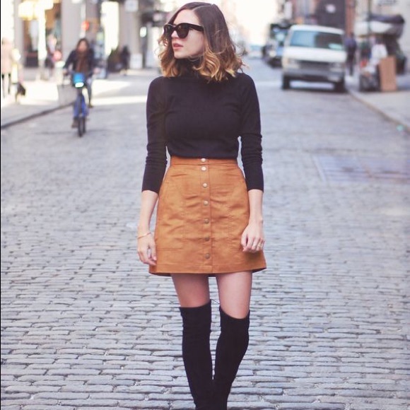 H&M button down skirt