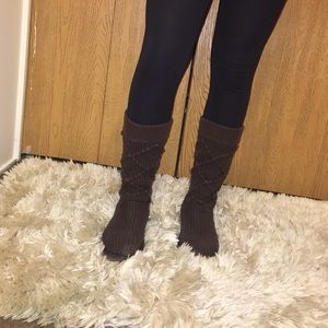 Brown knit uggs