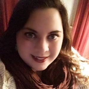 Meet your Posher, Kendra