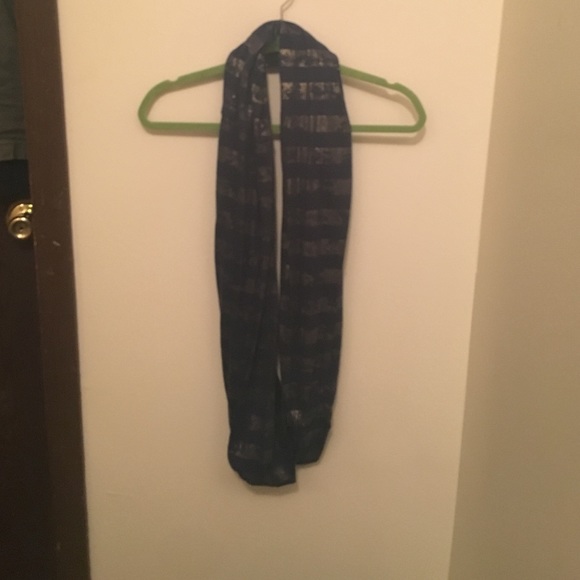 Scarf - Picture 2 of 2