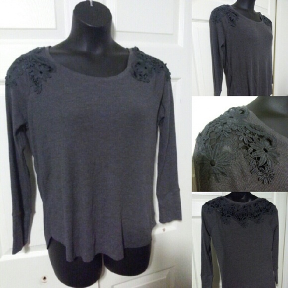 American Eagle lace Embroidery Thermal Top SOLD