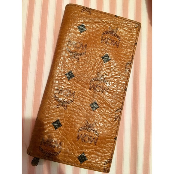 MCM Wallet