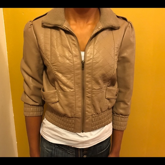 Cropped, fitted, faux leather 2B jacket, Sz S