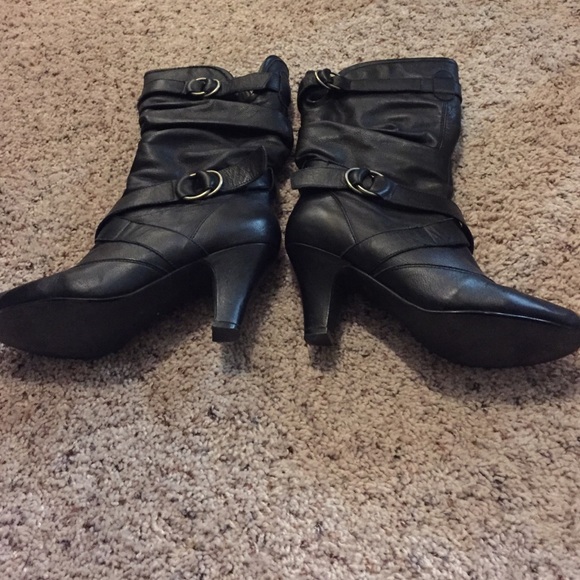 Steve Madden Shoes - Black Boots