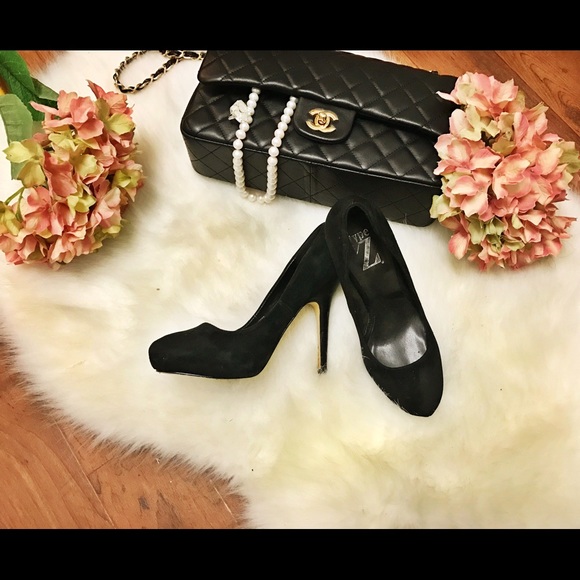 Sexy professional Type z suede pumps, heels.