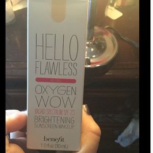 Benefit Oxygen Wow Foundation