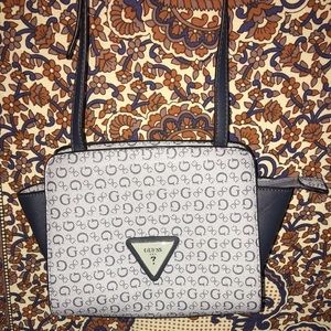 Guess Cross-body