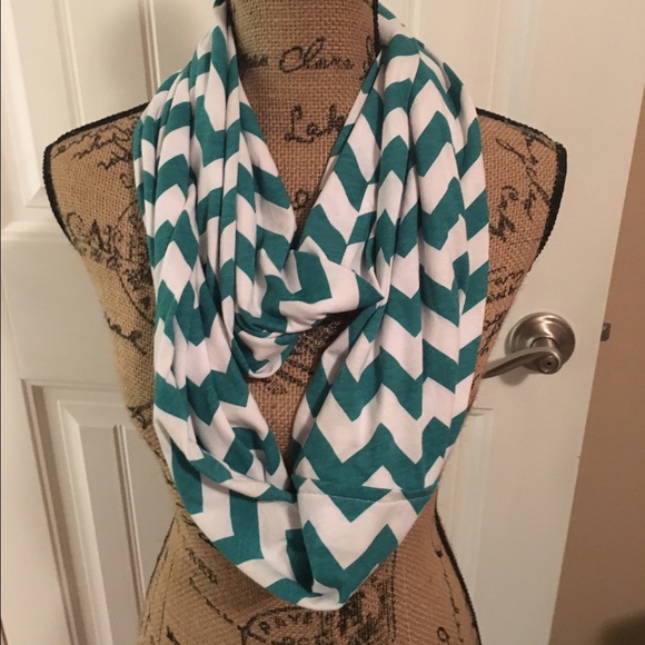 Chevron infinity scarf