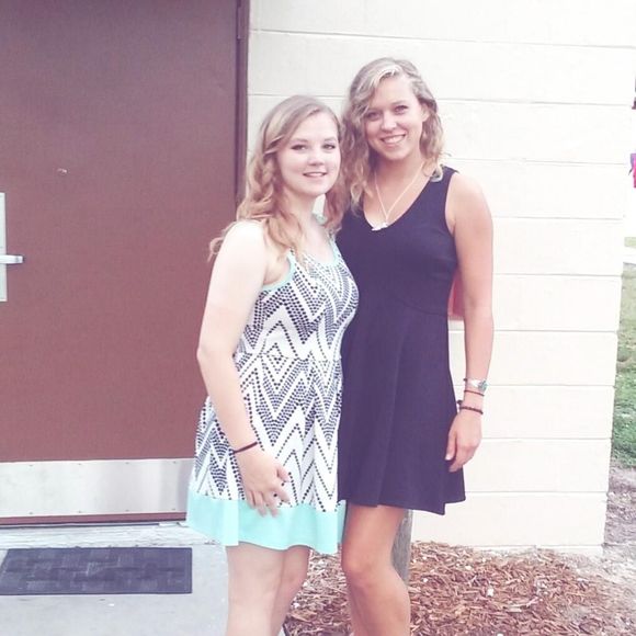 Meet your Posher, Abigel