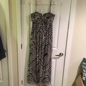 White house Black Market brand size 8 patten dress