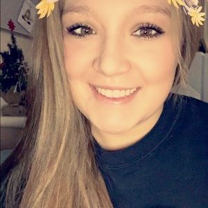 Meet your Posher, Kendra