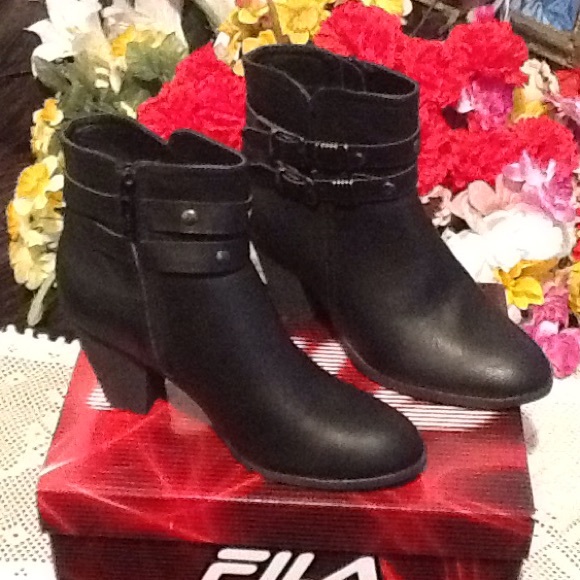 ADORABLE RAVENY -1  BOOTIE BRAND 👜NWOT - Picture 2 of 4