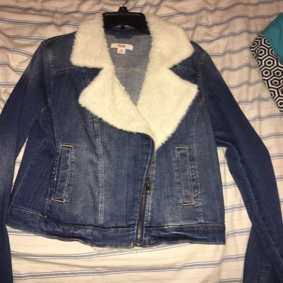 Jean jacket, brand new!!!! 😍