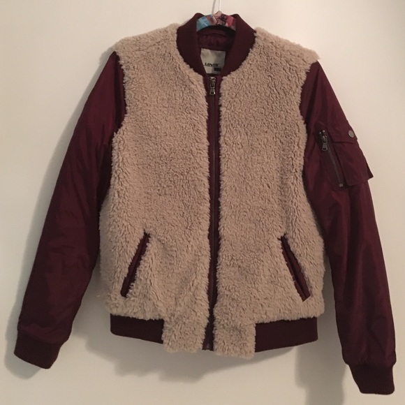 FLASH SALE 😍 Levi's bomber jacket