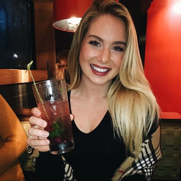 Meet your Posher, Brooke