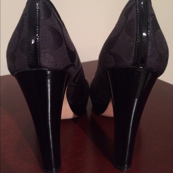 Coach Breana Black Heels Pumps - Picture 2 of 4