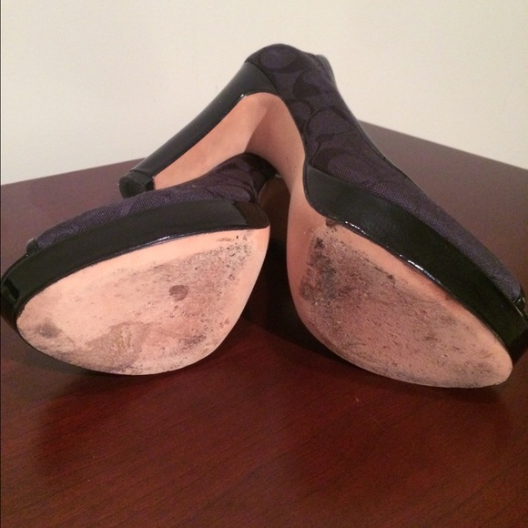 Coach Breana Black Heels Pumps - Picture 4 of 4