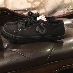 True religion sneakers