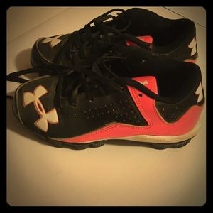 Girls Under Armour Cleats