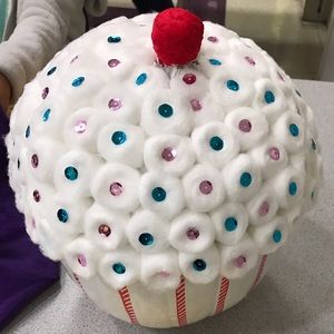 Meet your Posher, Baha