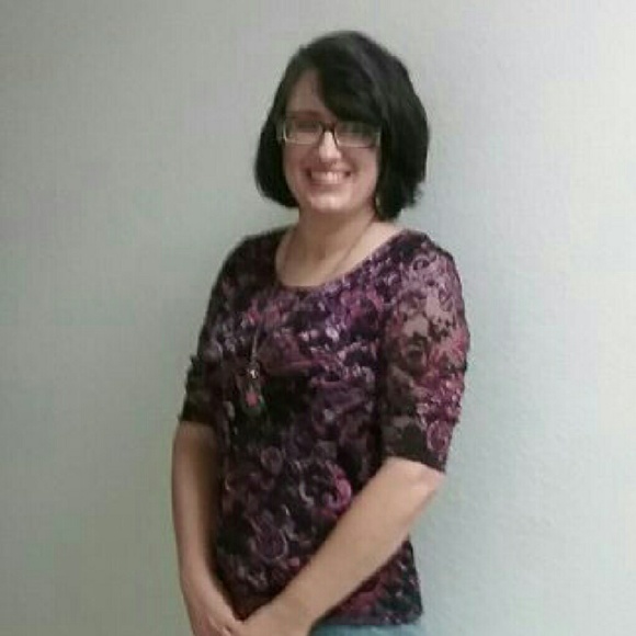 Meet your Posher, Angelia - Picture 4 of 4