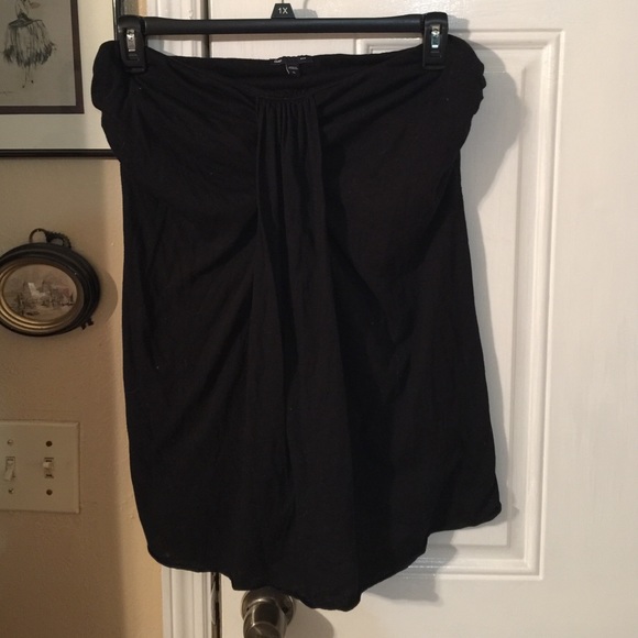 Sleeveless tee