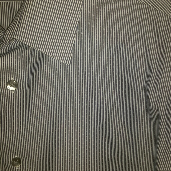 NWOT. Slim Fit Calvin Klein dress shirt - Picture 3 of 3
