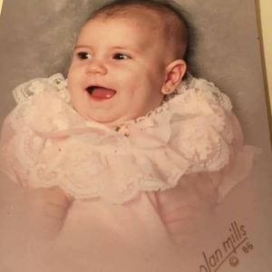 Meet your Posher, Elisa