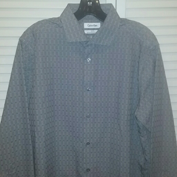 NWOT. Slim Fit Calvin Klein dress shirt - Picture 1 of 4