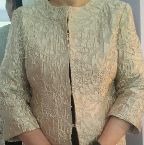 Chiccos beige/gold jacket