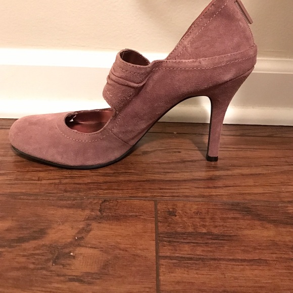 Perfect Valentine's Day Date shoes ❤