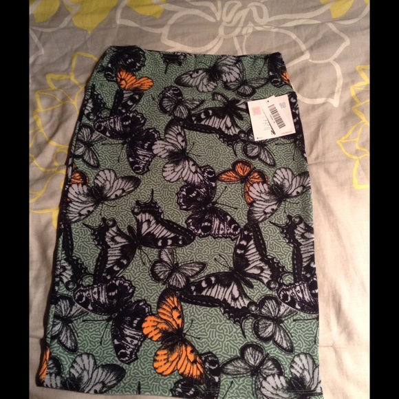 Bnwt LuLaRoe Cassie Skirt