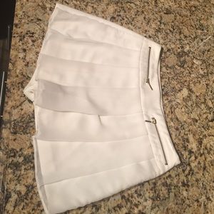 White Skirt /short