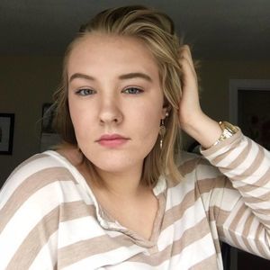 Meet your Posher, Molly