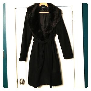 Faux Fur collar belted black coat