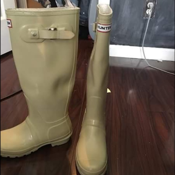 Hunter rain boots!