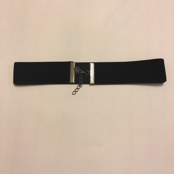 ✨NWT Black Velvet Choker✨ - Picture 4 of 4