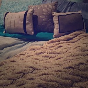 Bed Bath & Beyond Decorative Pillows